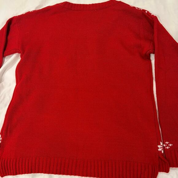 Owl Christmas Sweater Red Medium. The red and owl make it Perfect for Chi Omega - Picture 6 of 11
